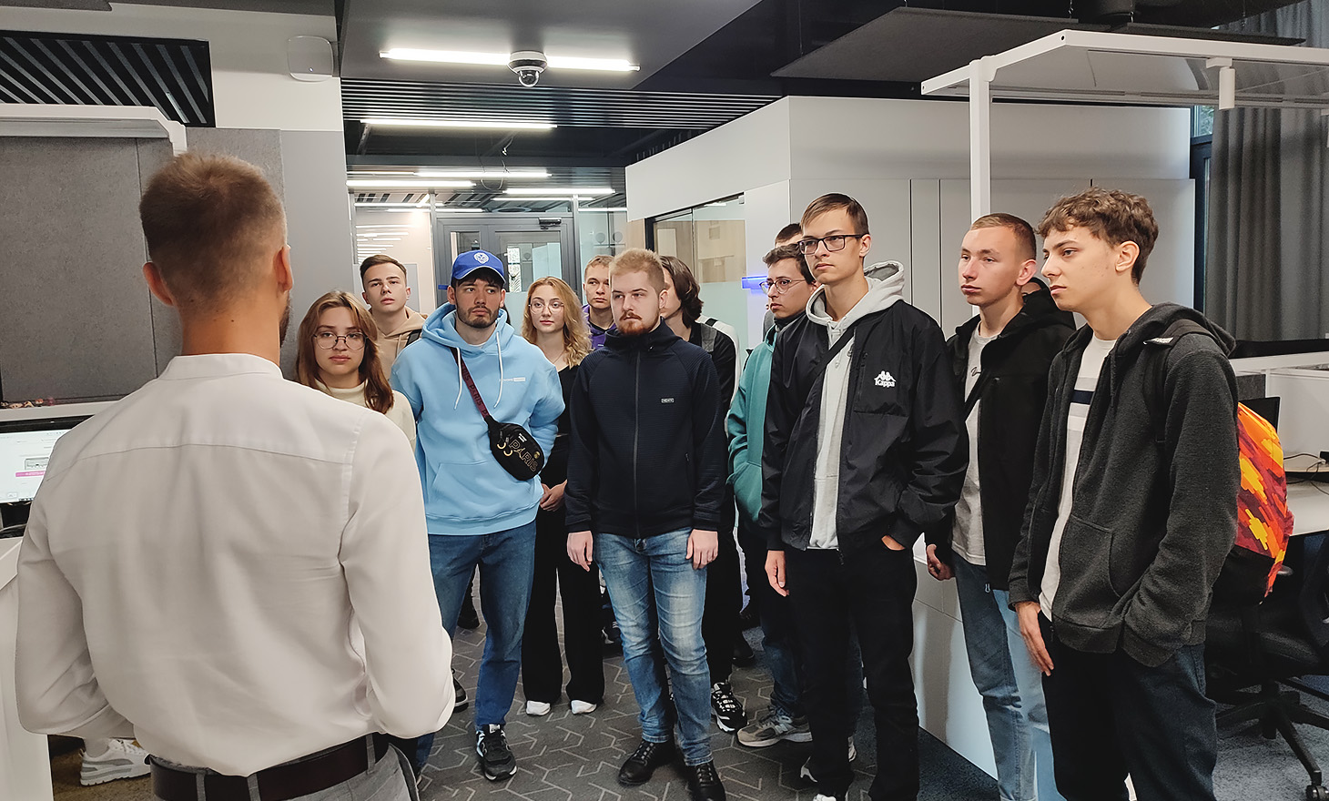 1460x880_fb_студікі5